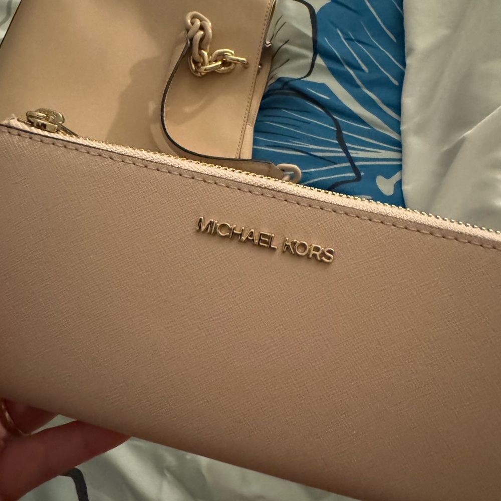 New MK wallet